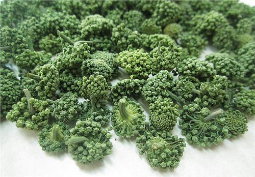 三七花和玫瑰花泡水喝的功效