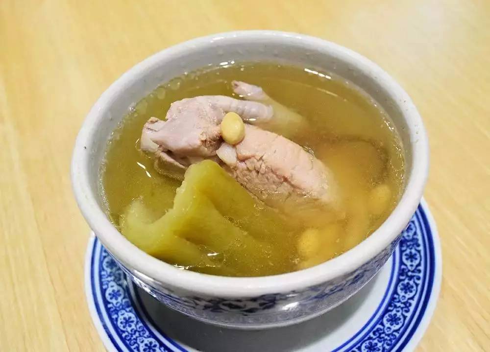 与石斛相克的食物有哪些？这些食物禁忌与石斛同食