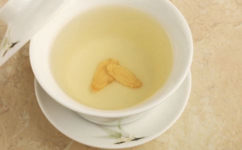 西洋参泡水喝的方法及功效