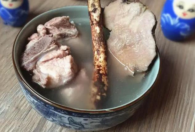 土茯苓和什么煲汤最好？
