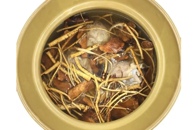 五指毛桃猪骨汤的做法