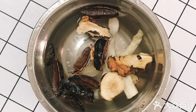 新鲜土茯苓的吃法