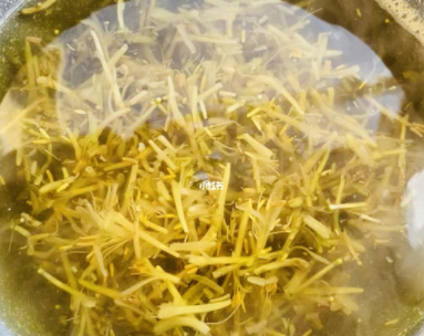金银花煮水喝好还是泡水好