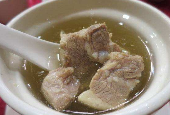 天麻煲汤的最佳搭配方法