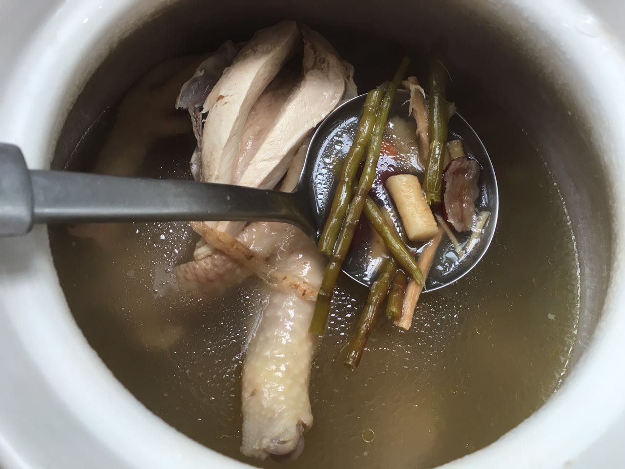 铁皮石斛煲鸡汤的功效与作用