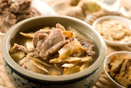 土茯苓煲汤的功效与作用