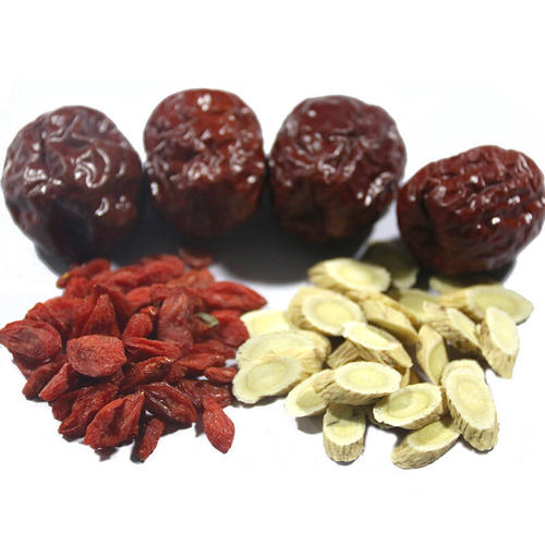 黄芪红枣泡水喝的功效