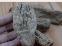 云南黑天麻/乌天麻里面是不是黑色？